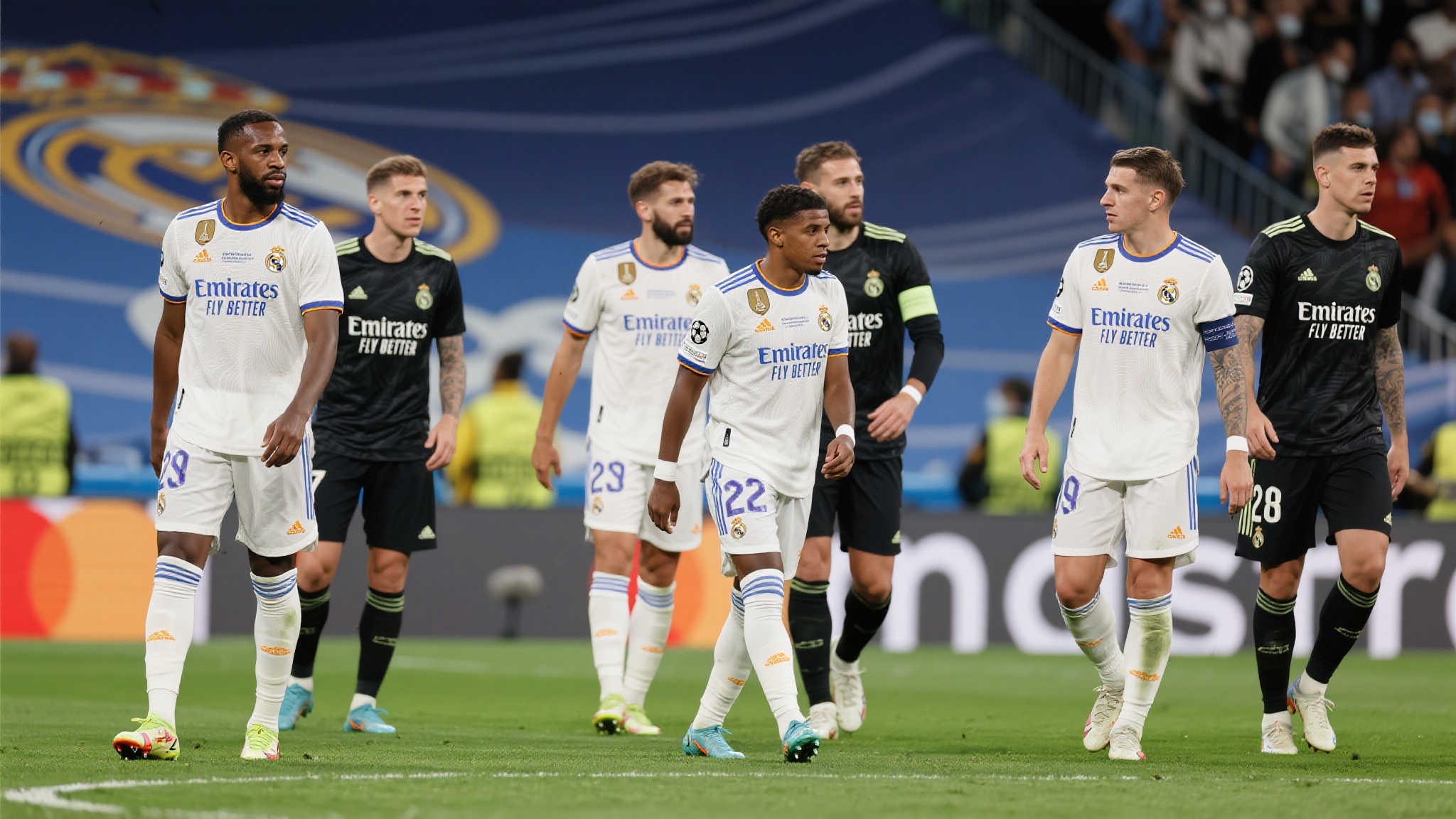 世俱杯首轮小组赛战罢,哪家欧洲豪门表现出乎意料? 近年来,各类战术变革无疑打破了固有模式,而这次失败